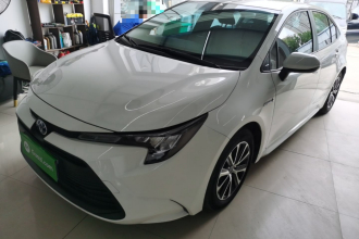 丰田 雷凌 2023款 智能电混双擎 1.8L 领先版