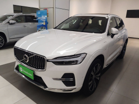 沃尔沃XC60新能源 2023款 T8 插电混动 长续航四驱智远豪华乐享版