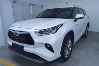 丰田 汉兰达 2022款 双擎 2.5L 四驱尊贵版 7座