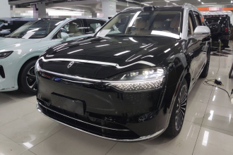 鸿蒙智行 问界M9 2025款 增程 Ultra版 52kWh 6座版 (192线激光雷达）