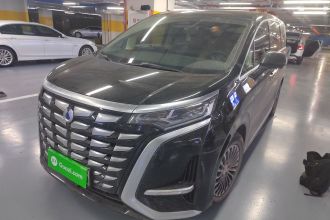 腾势D9 2024款 DM-i 1050 尊享型