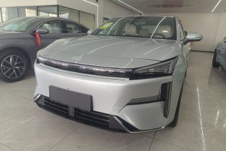 吉利银河 银河L6 2025款 EM-i 140km 远航版