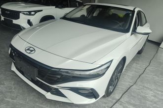 现代 伊兰特 2023款 1.5L CVT GLX精英版