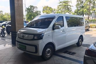 长安凯程 长安睿行EM60 2025款 客运版 舒适型 6座 300km  对开门