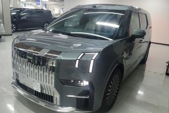 极氪009 2024款 六座行政版四驱 108kWh