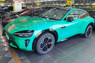 小米汽车 小米YU7 2025款 超长续航四驱Pro版