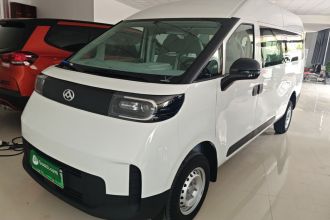 上汽大通MAXUS 大拿V1L 2026款 增程 多功能版长轴高顶 标准型7座