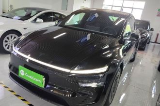 特斯拉 Model Y L 2025款 长续航全轮驱动版