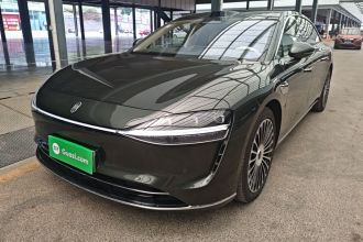 鸿蒙智行 享界S9T 2025款 增程 Ultra长续航版 (192线激光雷达）