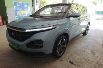 宝骏RM-5 2019款 1.5T CVT 24小时在线尊贵型 6座