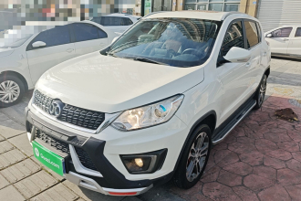 北京汽车 绅宝X35 2016款 1.5L 自动豪华版