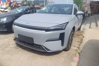 吉利银河 银河L6 2025款 EM-i 140km 探索+版