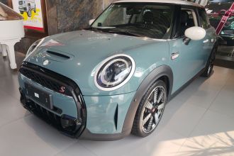 MINI 2022款 2.0T COOPER S 艺术家