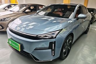 吉利银河 银河L6 2025款 EM-i 140km 星舰版