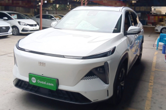 吉利银河 银河L7 2024款 1.5T 115km PLUS  龙腾版