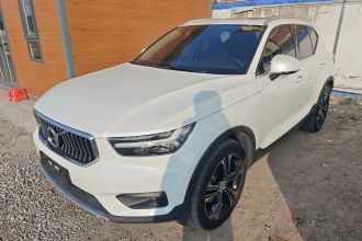 沃尔沃XC40 2021款 T4 四驱智远豪华版