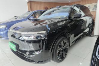 鸿蒙智行 问界M8 2025款 增程 Max+版 53.4kWh 6座版 (192线激光雷达）