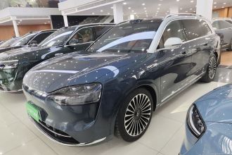 鸿蒙智行 问界M9 2024款 增程 Ultra版 42kWh 6座版