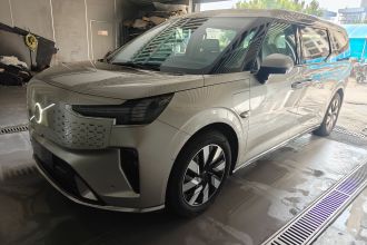 沃尔沃EM90 2025款 Ultra 六座