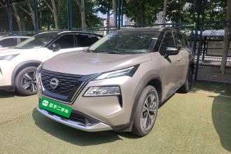 日产 奇骏 2023款 e-POWER 超混双电机四驱豪华版