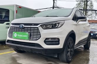 比亚迪 元新能源 2018款 EV360 智联炫酷型