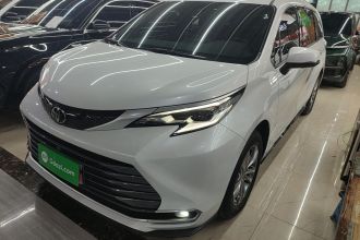 丰田 赛那SIENNA 2024款 2.5L混动 四驱尊贵版