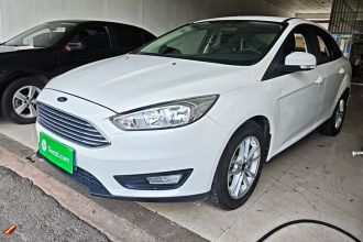福特 福克斯 2018款 三厢经典 1.6L 自动风尚型智行版