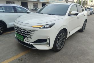 长安UNI-K 2021款 2.0T 全轮驱动尊贵型