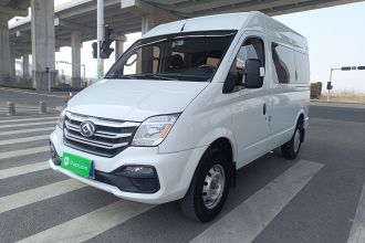 上汽大通MAXUS 新途V80 2023款 2.0T 手动经典傲运通短轴中顶7/8/9座