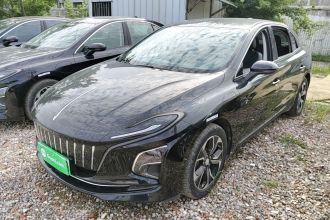 红旗E-QM5 2023款 改款 基础出行版