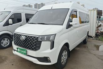 上汽大通MAXUS 新途V80 2025款 PRO商旅(非营运) 2.0T 自动长轴中顶 9座(三排)