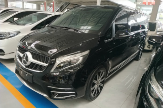 奔驰V级 2021款 V 260 L 长轴距豪华版