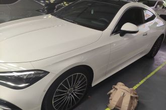 奔驰CLE 2024款 CLE 300 4MATIC 动感型轿跑车