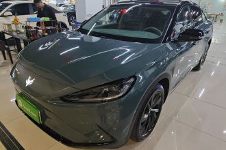 ARCFOX极狐 极狐 阿尔法S(ARCFOX αS) 2023款 525E 森林版 175kW