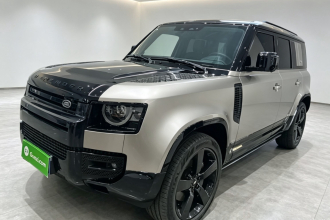 路虎卫士 2024款 110 3.0T P400 XS