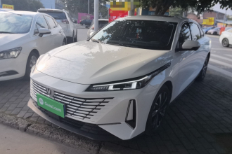 长安 逸动 2024款 1.5T GDI自动 尊贵型