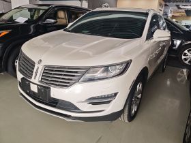 林肯MKC 2017款 2.0T 四驱尊雅版