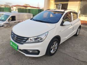 宝骏310 2016款 1.2L 手动时尚型