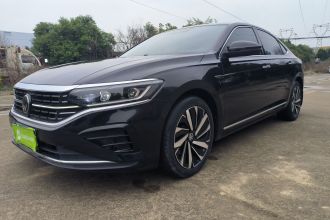 大众 帕萨特 2022款 330TSI 豪华版