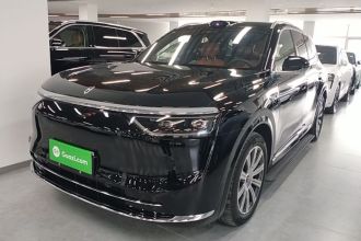 鸿蒙智行 问界M8 2025款 增程 Max+版 53.4kWh 5座版 (192线激光雷达）