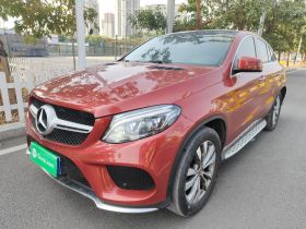奔驰GLE轿跑 2018款 GLE 400 4MATIC 轿跑SUV