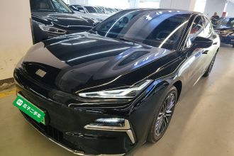 吉利银河 银河星耀8 2025款 130km EM-i 尊享版