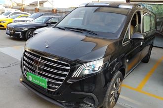 奔驰 威霆 2021款 2.0T 商务版 7座