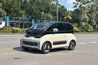 宝骏KiWi EV 2022款 艺术家轻享版 磷酸铁锂