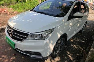宝骏730 2019款 1.5T 手动时尚型 7座 国VI