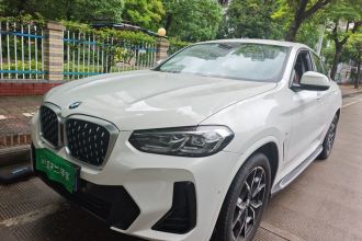 宝马X4 2022款 xDrive 25i M运动套装