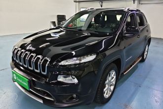 Jeep 自由光 2017款 2.0L 优越版