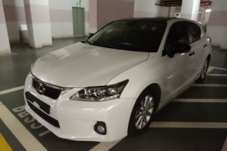 雷克萨斯CT 2013款 CT200h 暗夜骑士版