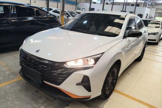 东风风神 奕炫 2023款 马赫版 1.5L 自动追风版