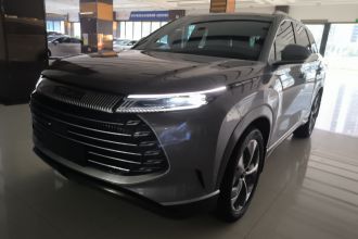 比亚迪 护卫舰07 2023款 DM-i 100KM 旗舰型